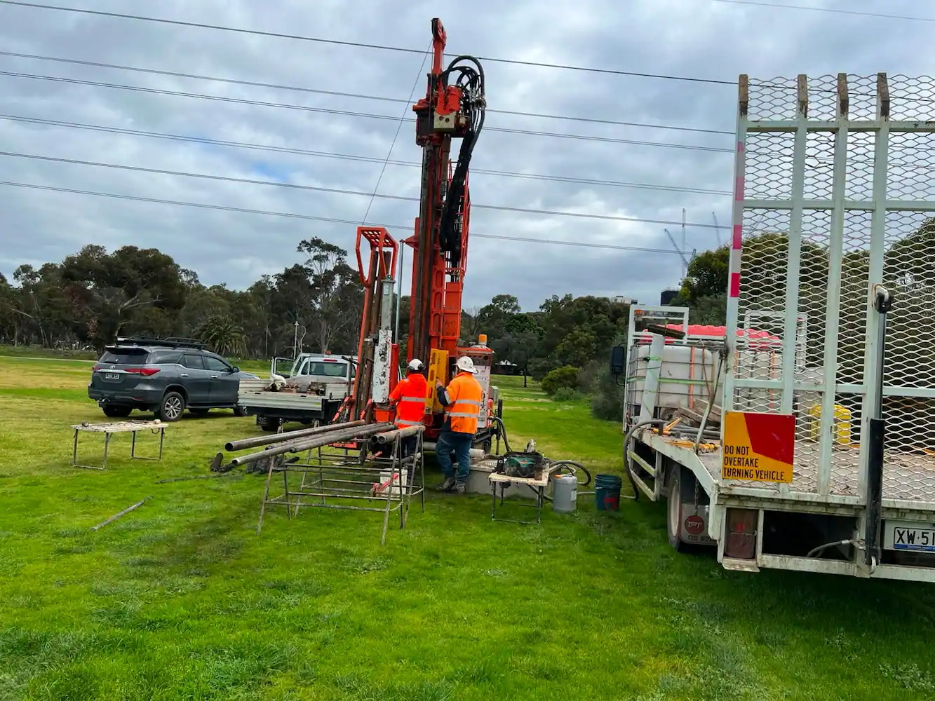 Parkland Drilling with Support Truck