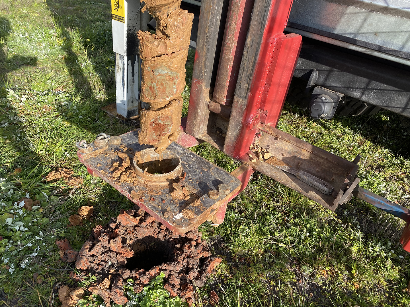 Cutting-edge EZYPROBE LANDCRUISER rig mounted on a robust Toyota Landcruiser, powering Probe Geotechnical Services' drilling expertise in Melbourne.